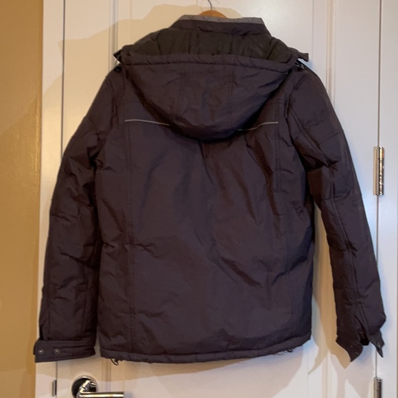 Insulated jacket - Picture 5 of 8